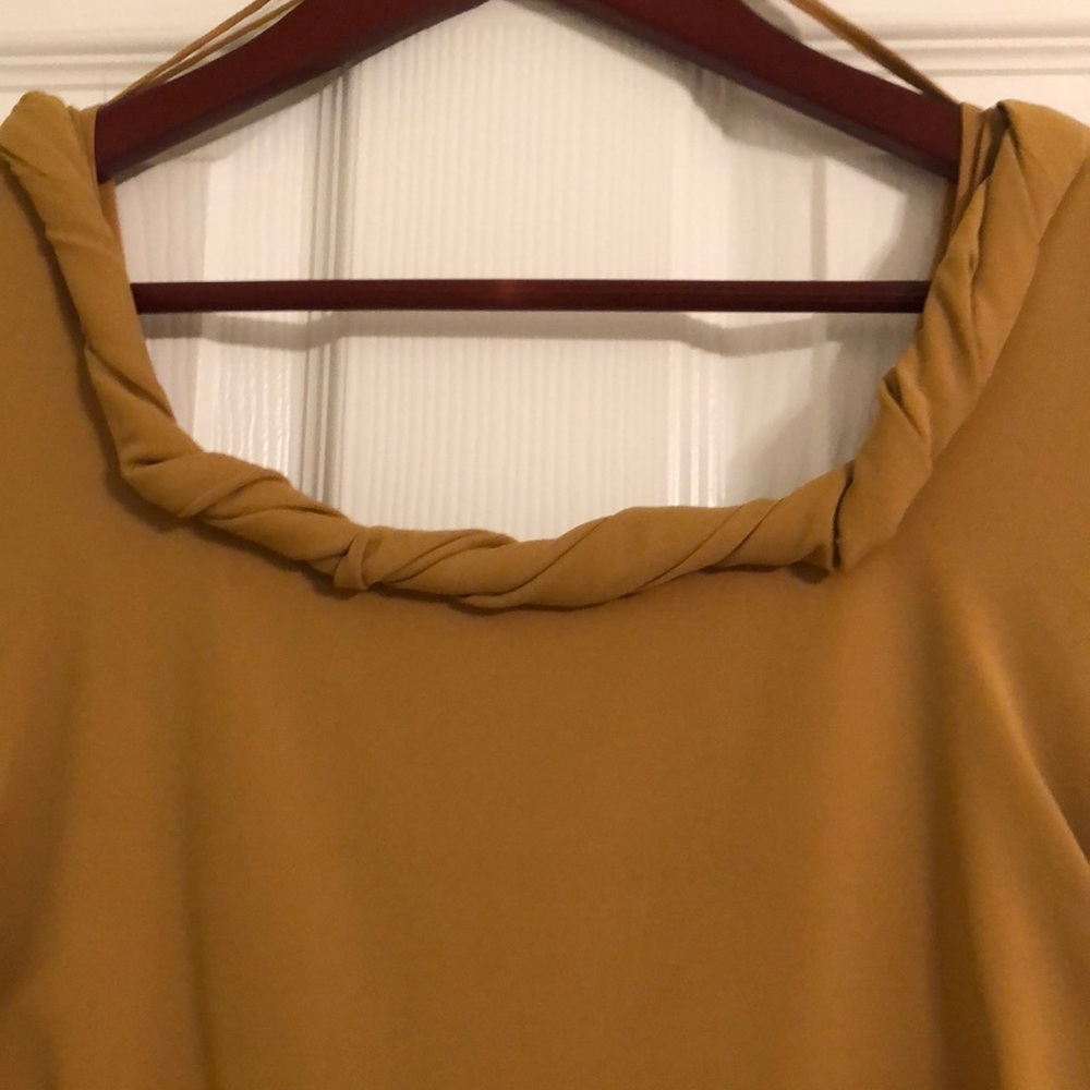 Dress - Picture 2 of 5